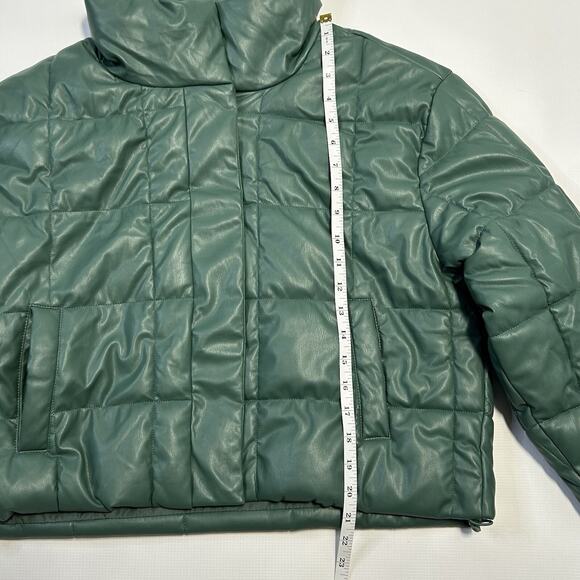 Windsor Love Tree Vegan Leather Puffer Crop Jacket Womens Size Large, Green - Picture 15 of 16